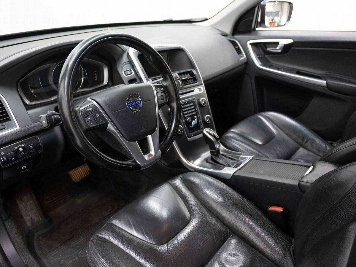 Купить Volvo XC60 с пробегом. Фото: #6