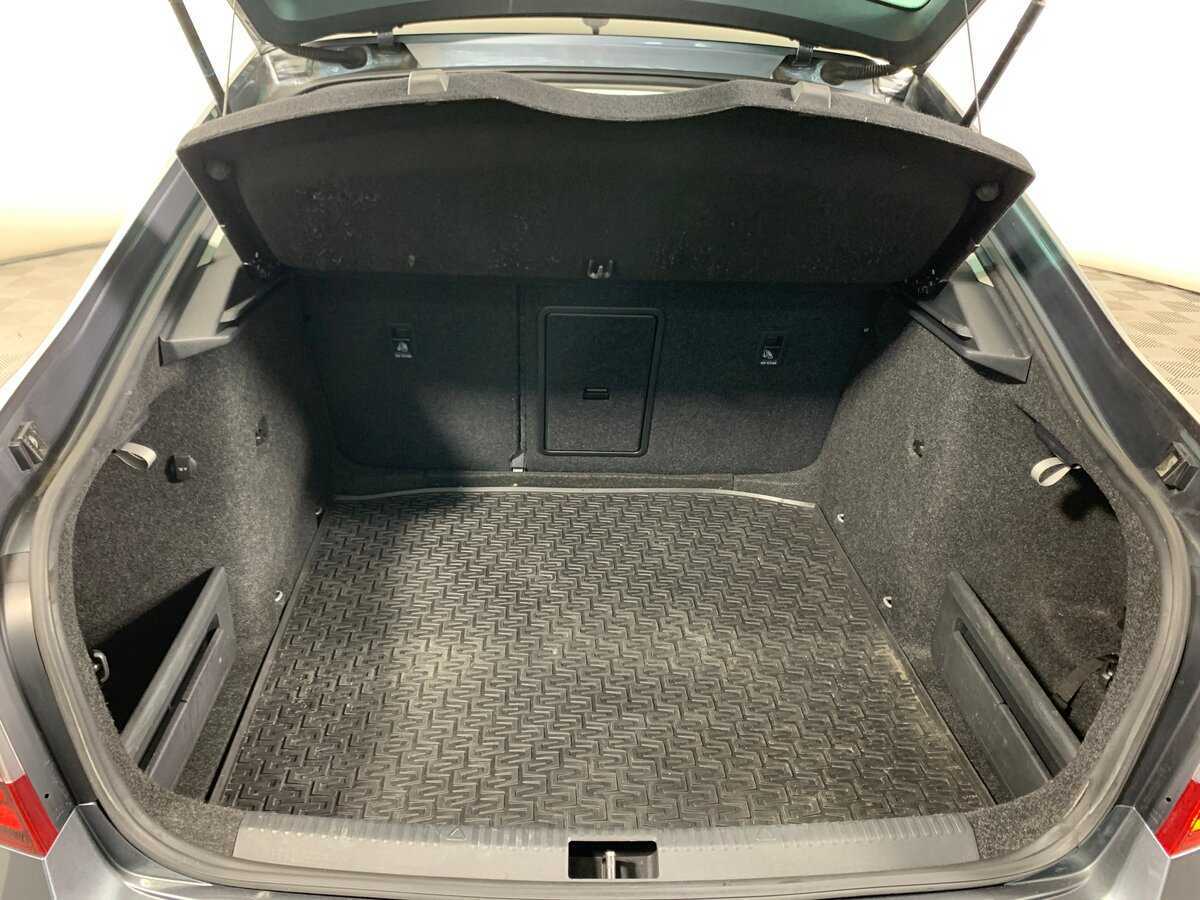 Купить Skoda Octavia с пробегом. Фото: #19