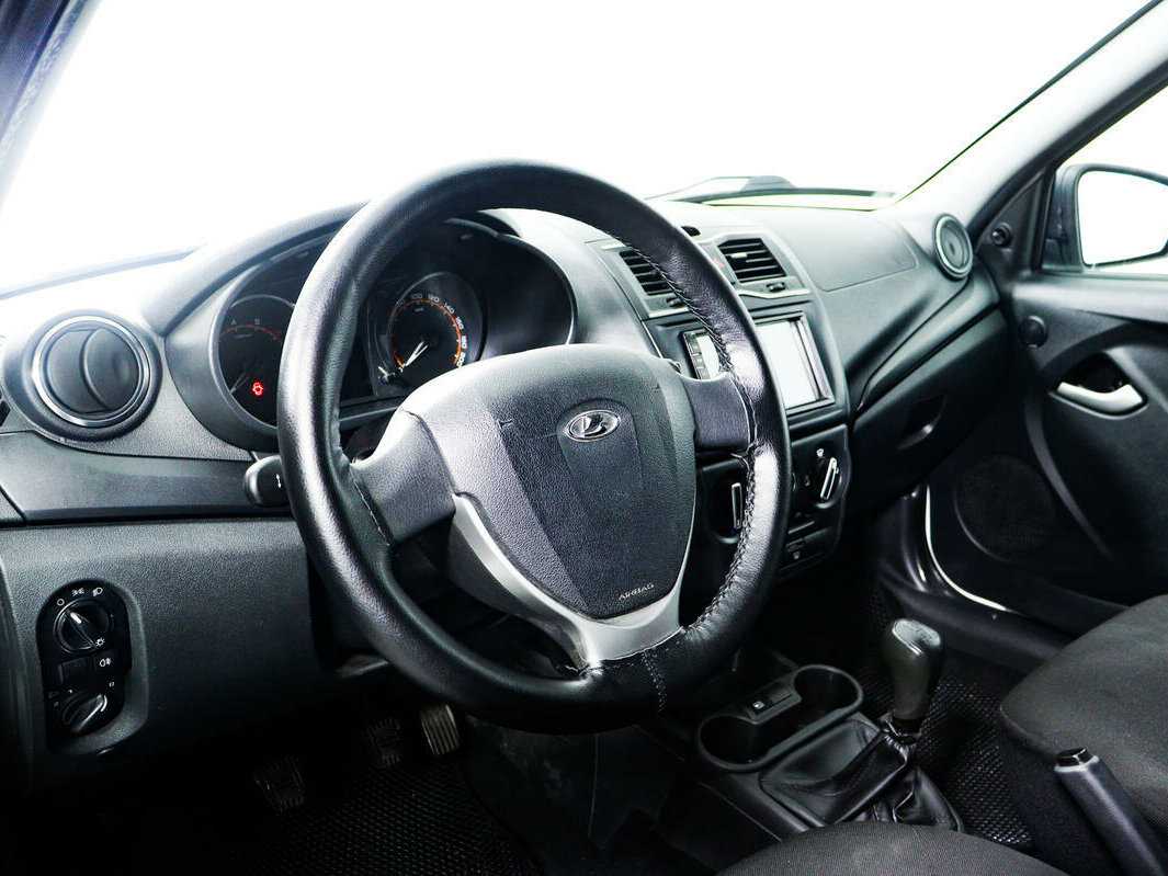 Купить Lada (ВАЗ) Granta с пробегом. Фото: #12