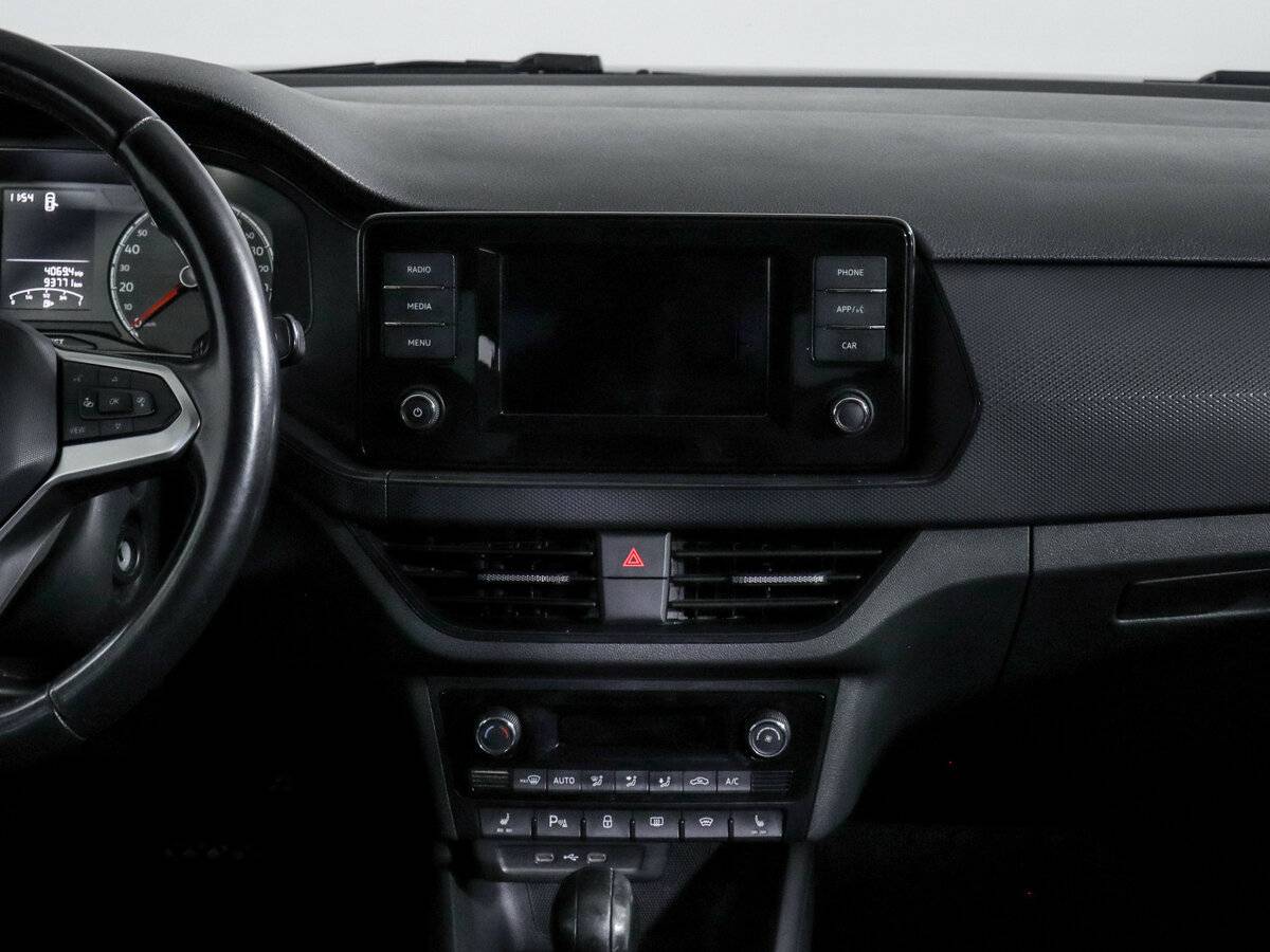 Купить Volkswagen Polo с пробегом. Фото: #10