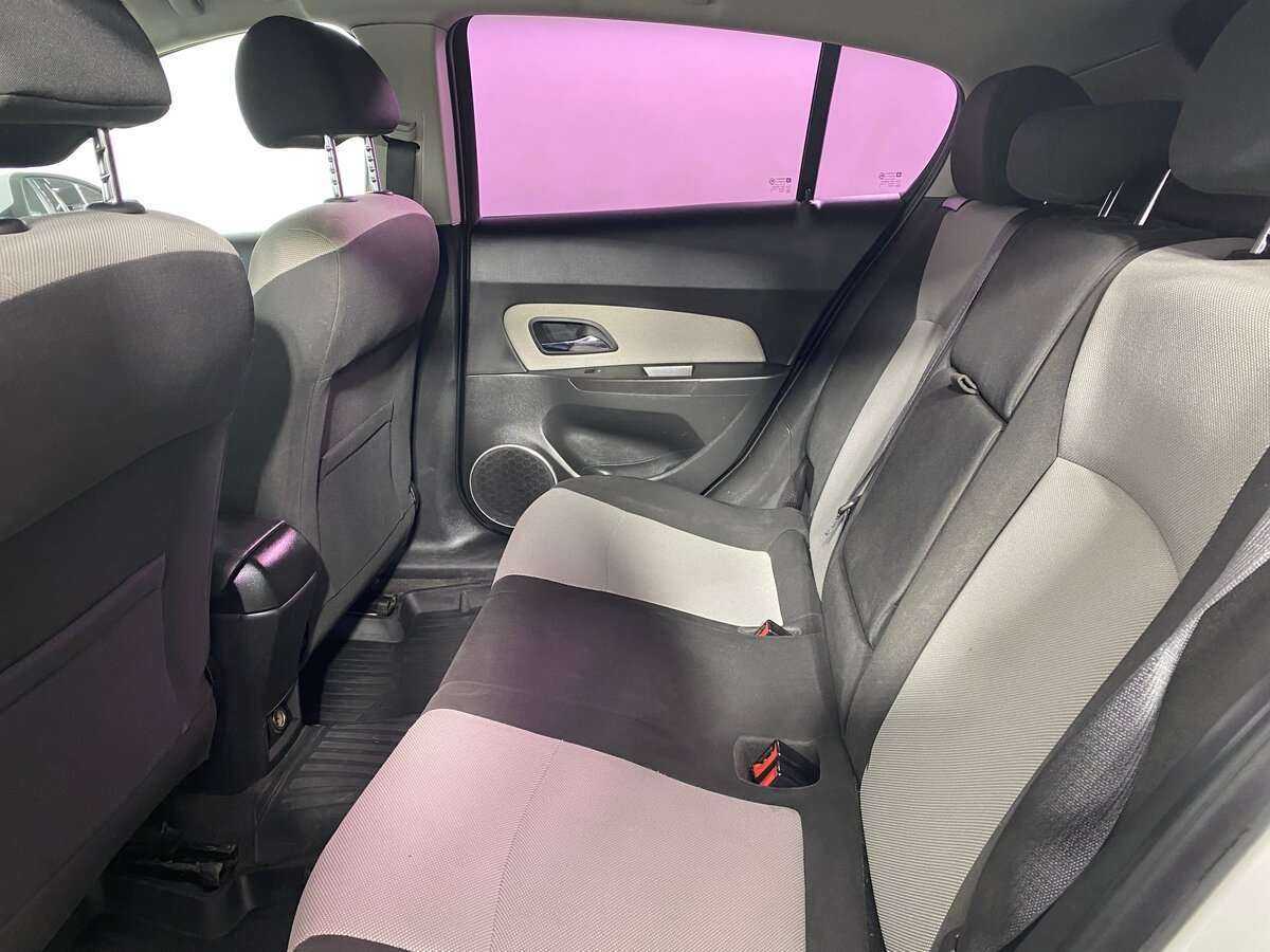 Купить Chevrolet Cruze с пробегом. Фото: #6