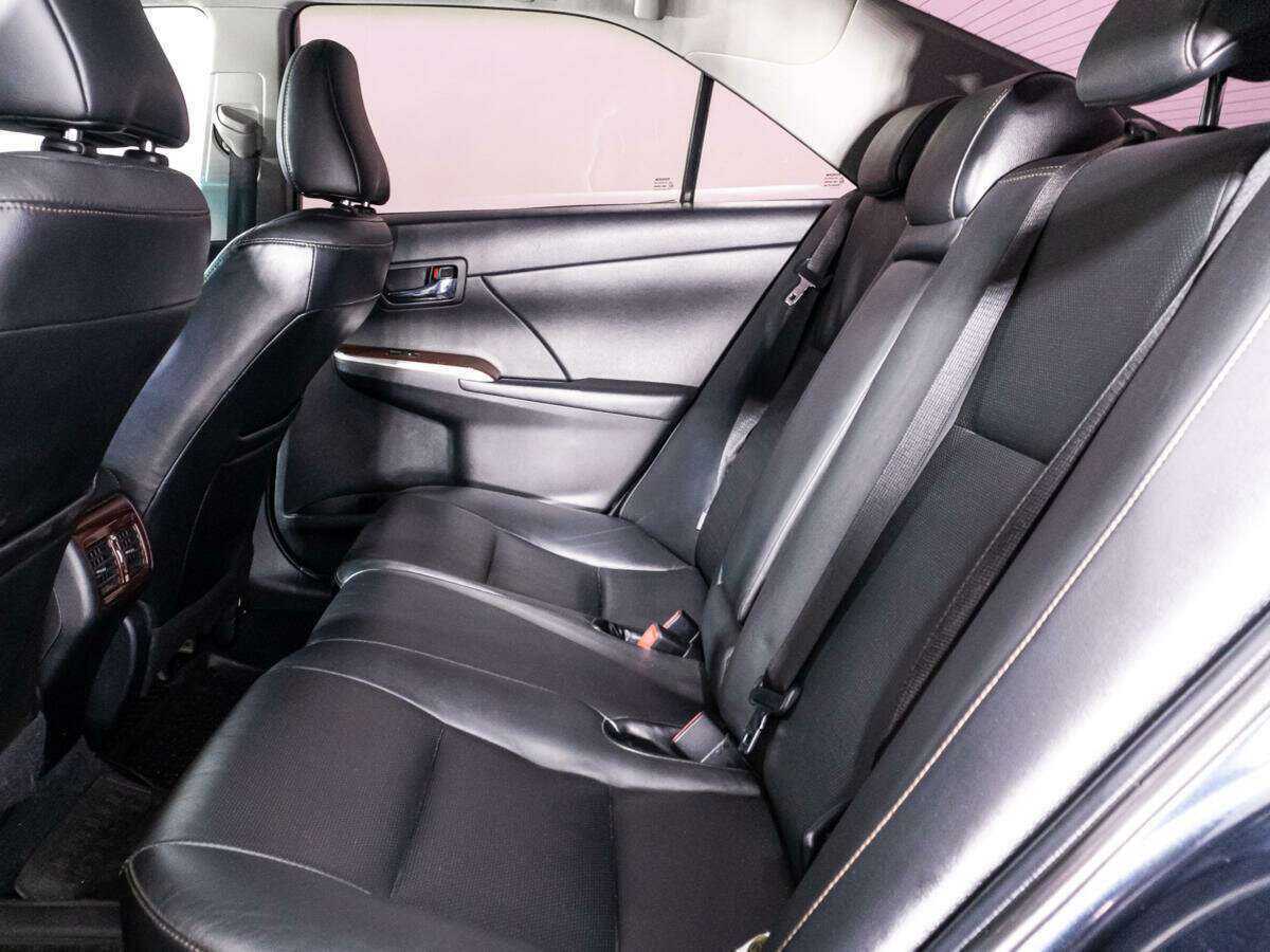 Купить Toyota Camry с пробегом. Фото: #9