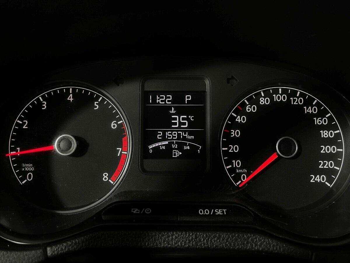 Купить Volkswagen Polo с пробегом. Фото: #10