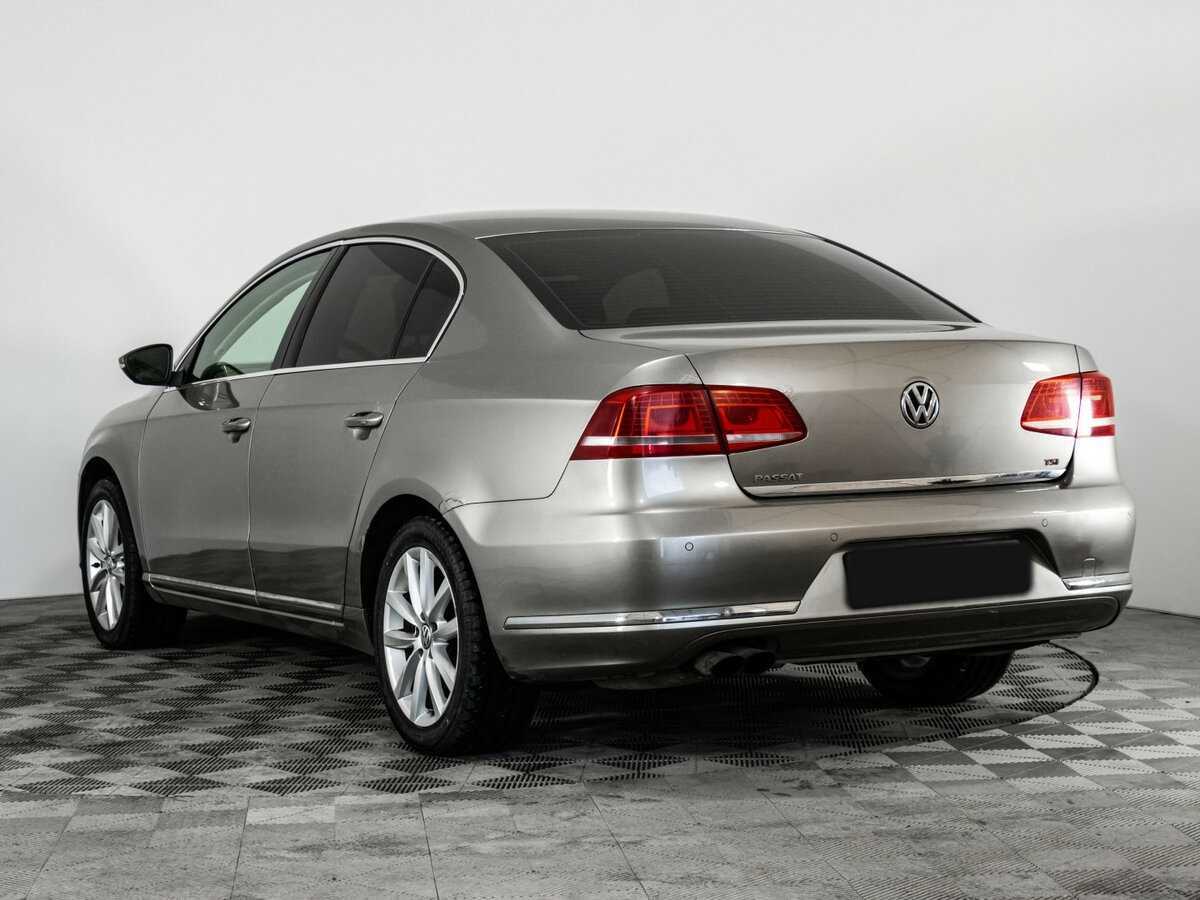 Купить Volkswagen Passat с пробегом. Фото: #4