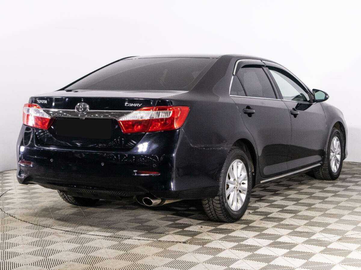 Купить Toyota Camry с пробегом. Фото: #4