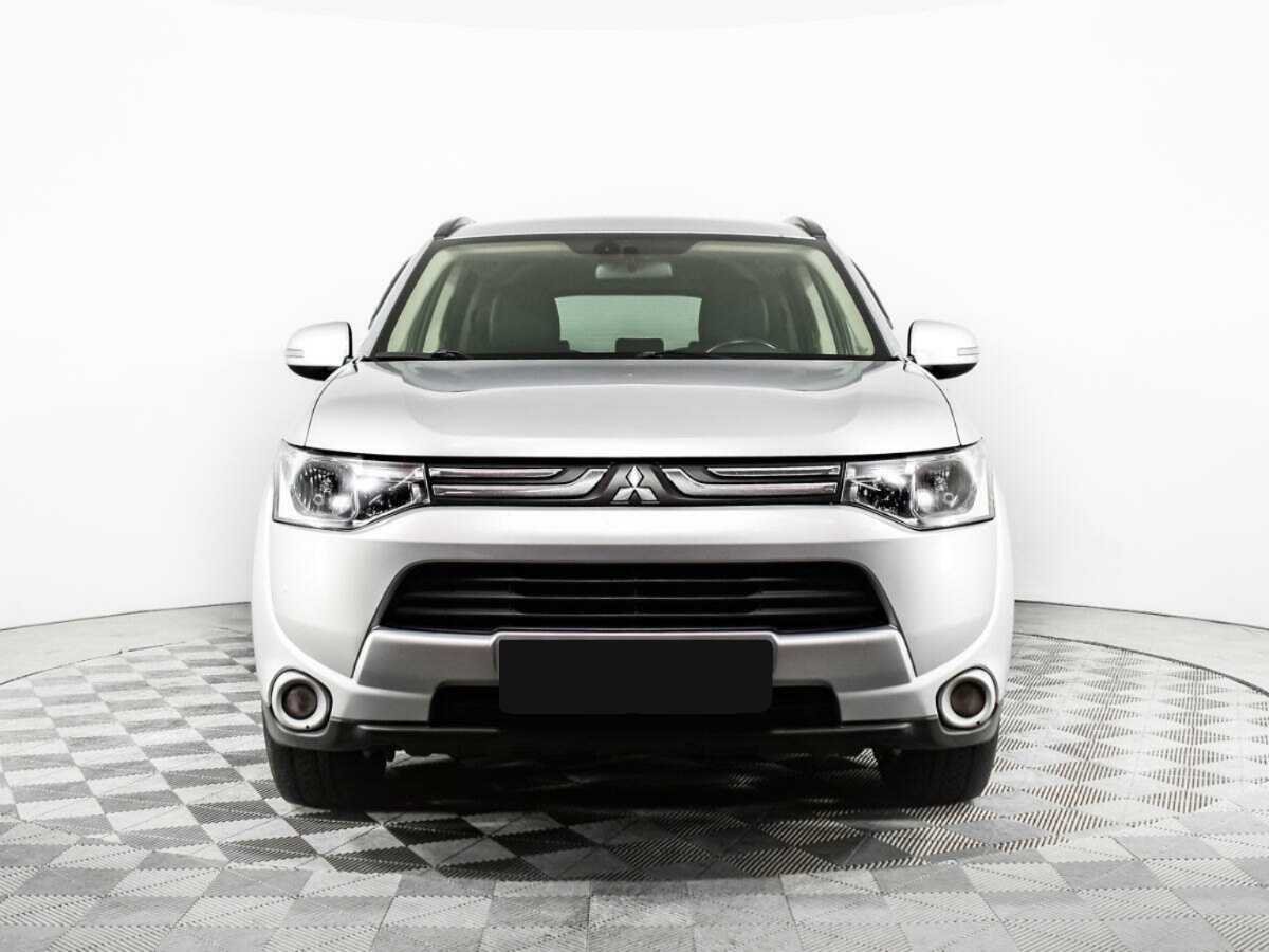 Купить Mitsubishi Outlander с пробегом. Фото: #1
