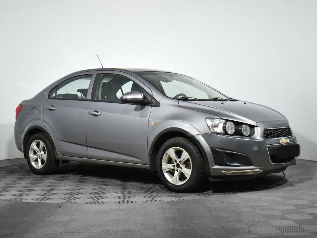 Купить Chevrolet Aveo с пробегом. Фото: #2