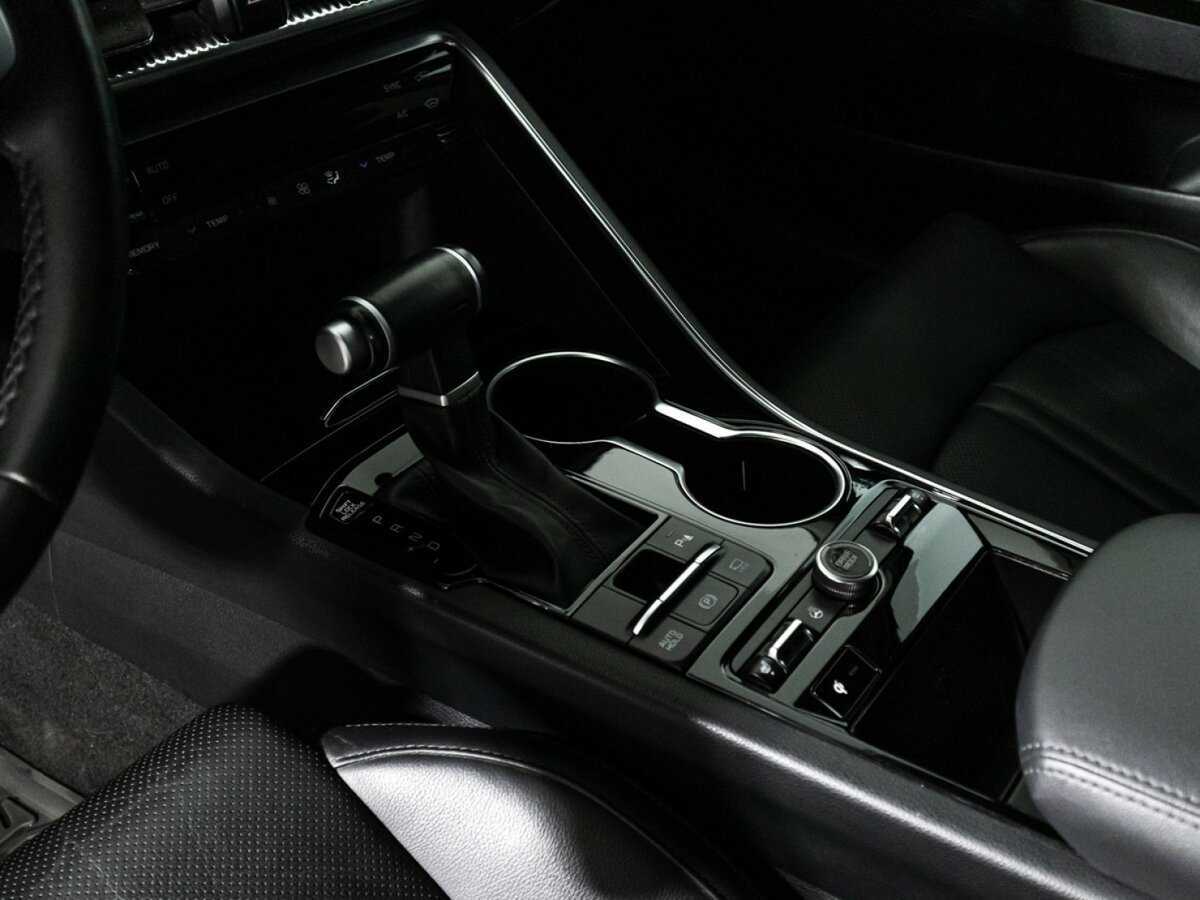 Купить Kia K5 с пробегом. Фото: #17