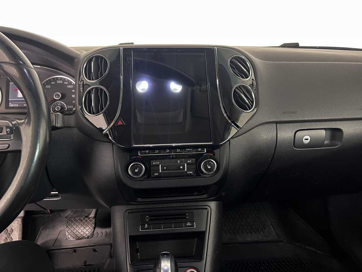 Купить Volkswagen Tiguan с пробегом. Фото: #13