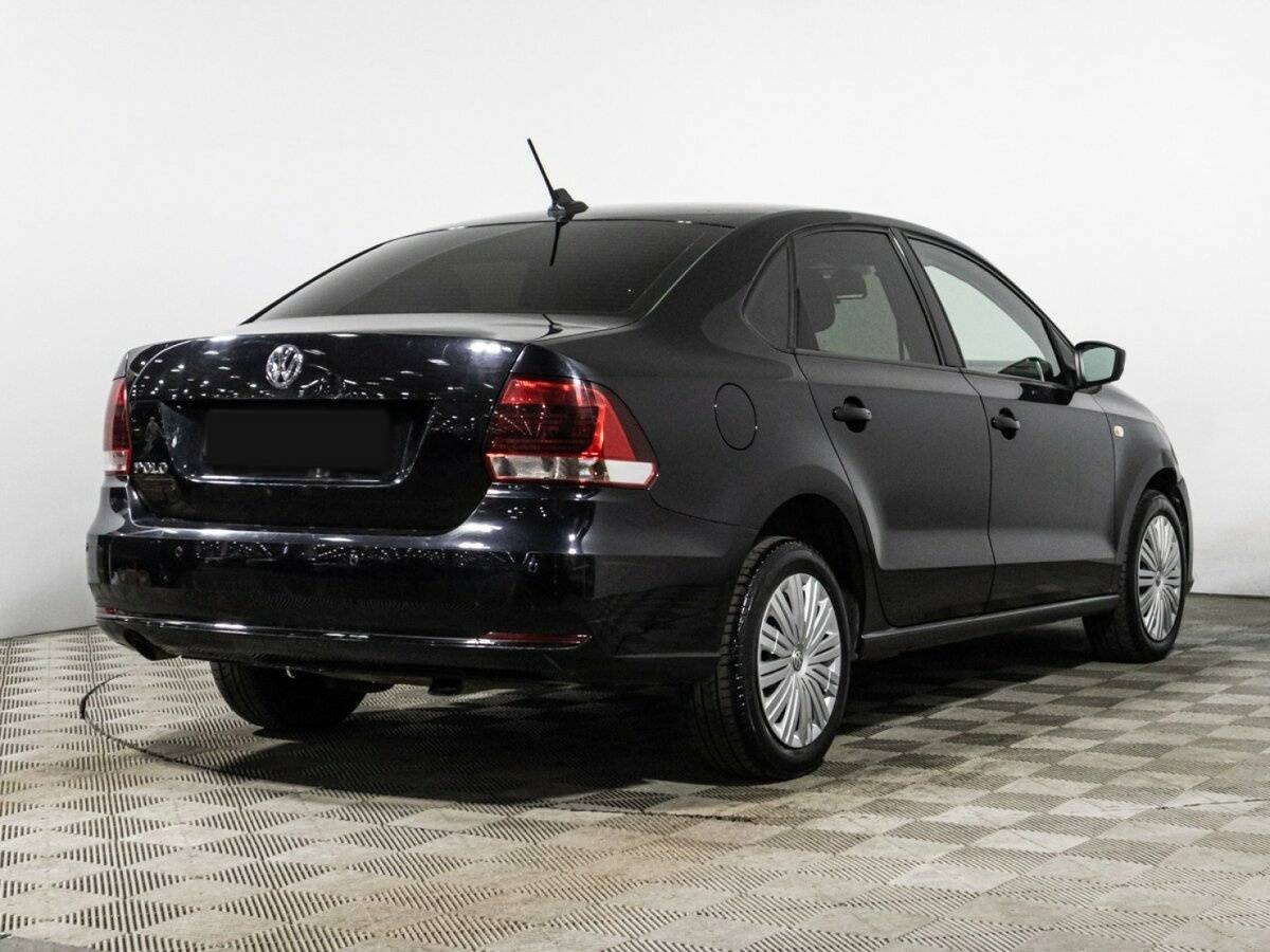 Купить Volkswagen Polo с пробегом. Фото: #4