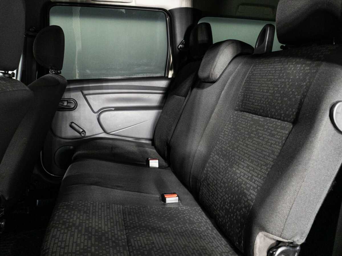 Купить Lada (ВАЗ) Largus с пробегом. Фото: #9