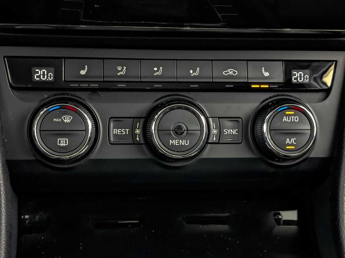 Купить Skoda Superb с пробегом. Фото: #20