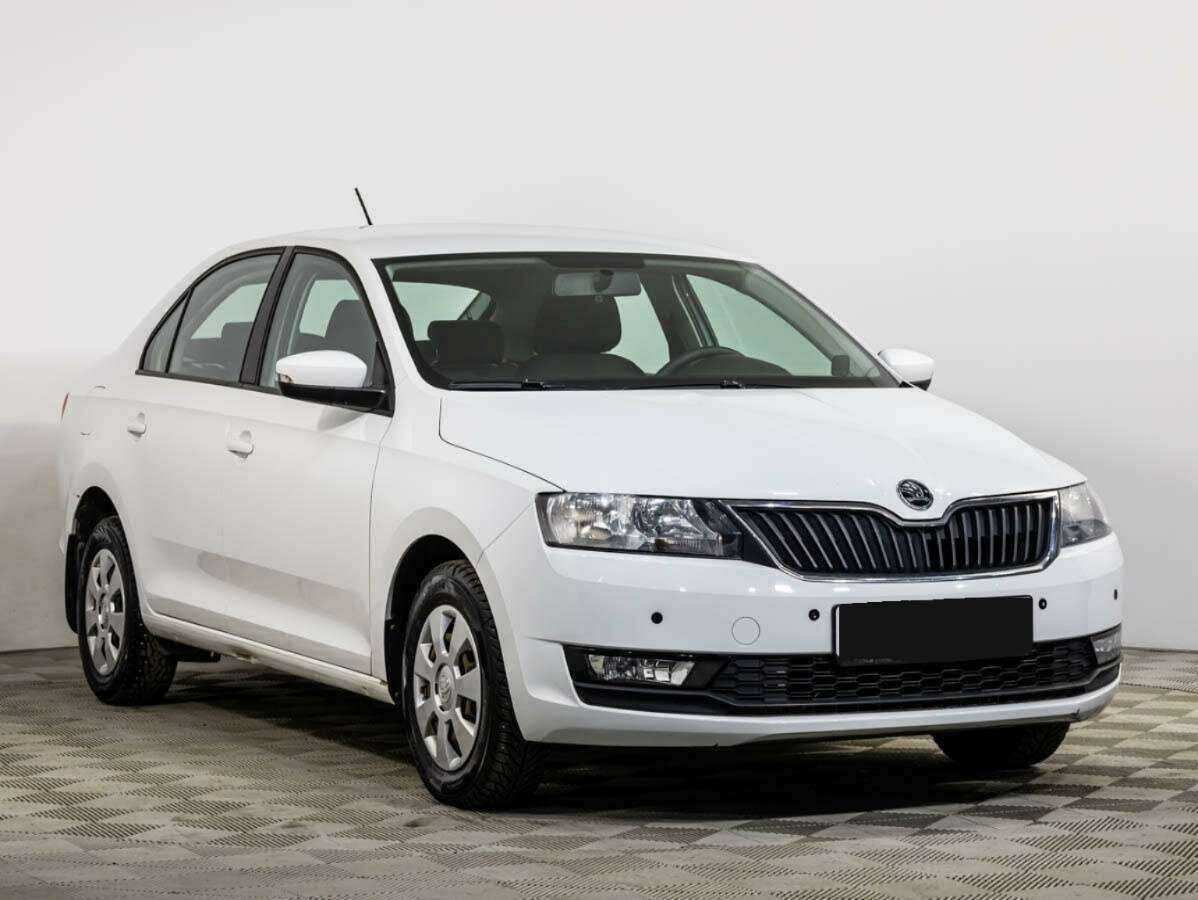 Купить Skoda Rapid с пробегом. Фото: #1