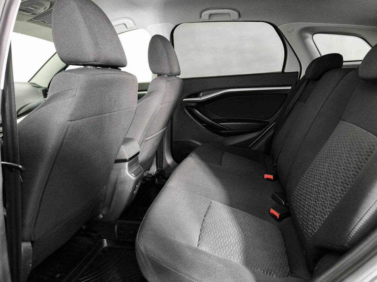 Купить Lada (ВАЗ) Vesta с пробегом. Фото: #11