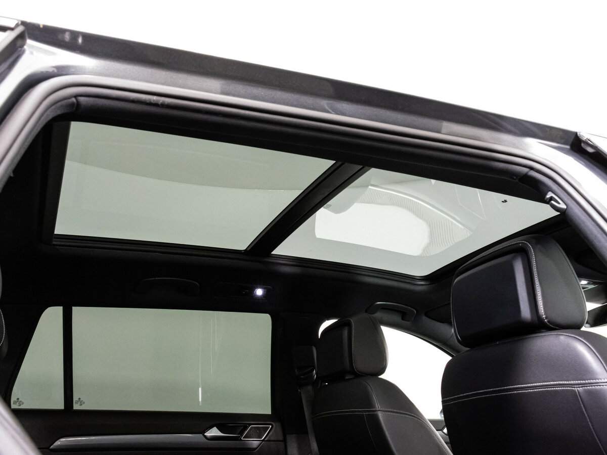 Купить Volkswagen Passat с пробегом. Фото: #17