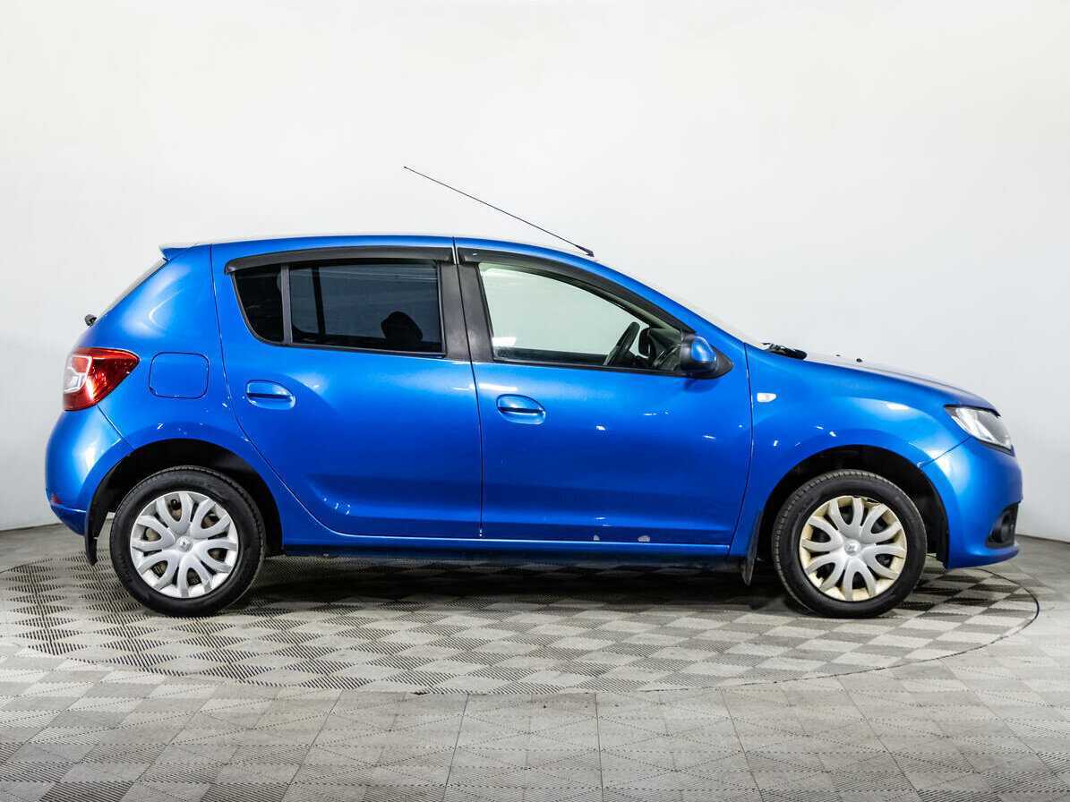 Купить Renault Sandero с пробегом. Фото: #3