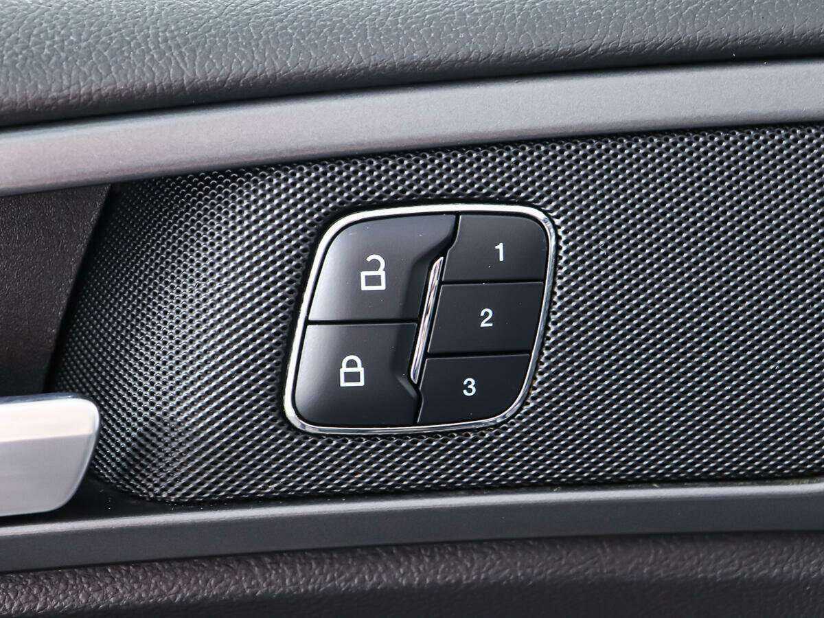 Купить Ford Mondeo с пробегом. Фото: #15