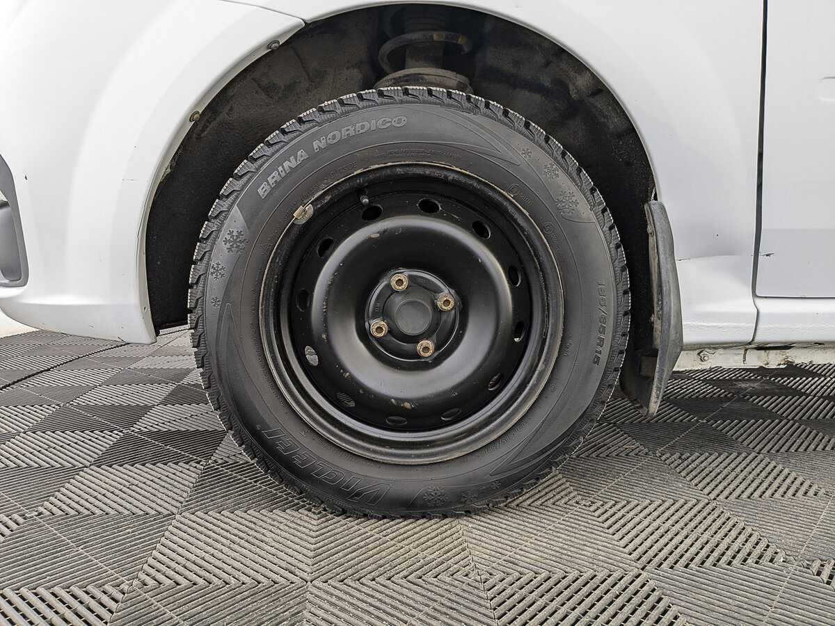 Купить Lada (ВАЗ) Largus с пробегом. Фото: #11