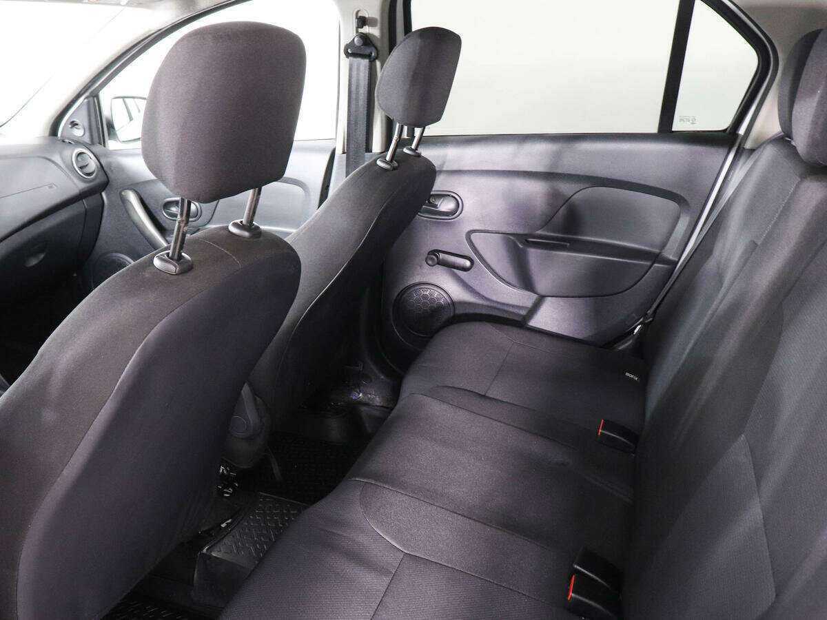 Купить Renault Logan с пробегом. Фото: #7