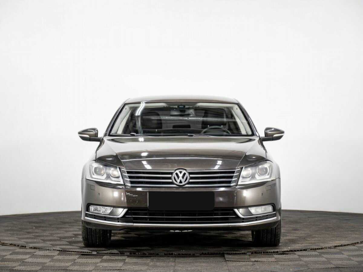 Купить Volkswagen Passat с пробегом. Фото: #1