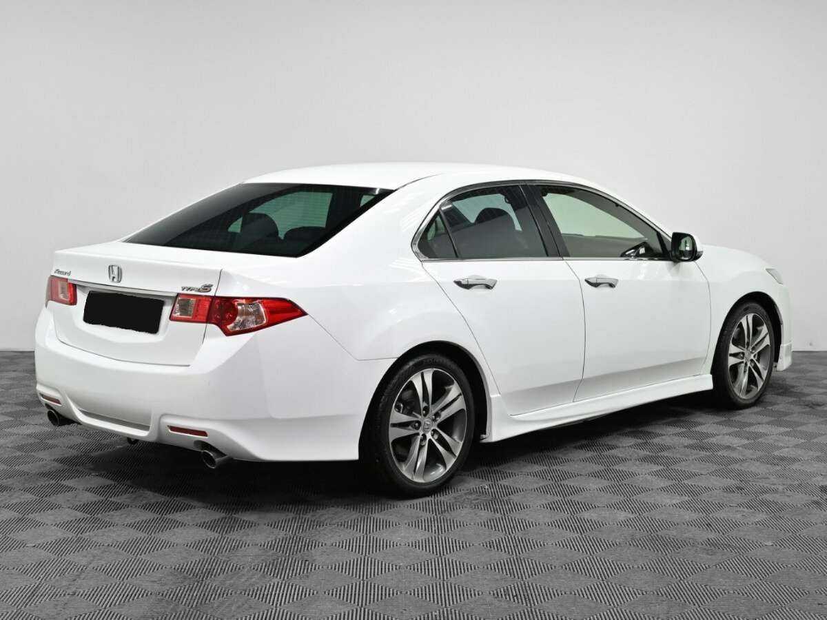 Купить Honda Accord с пробегом. Фото: #1