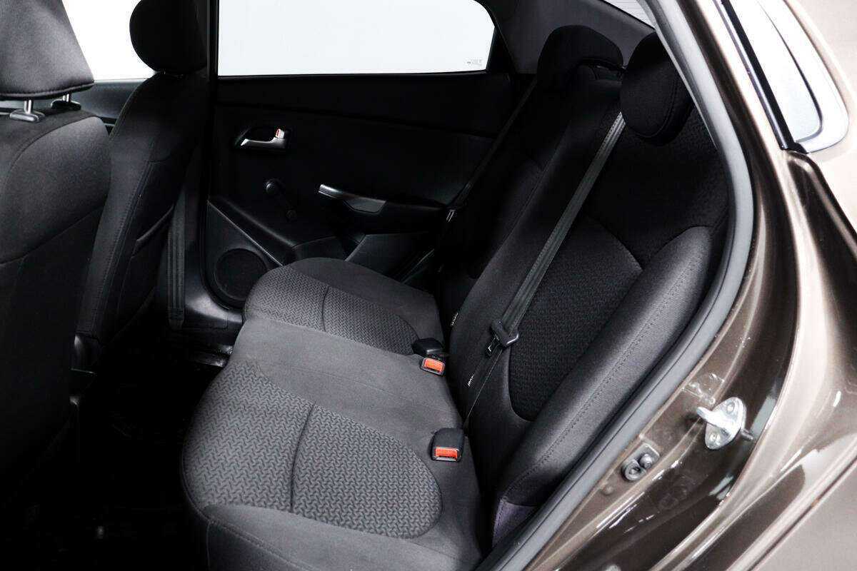 Купить Kia Rio с пробегом. Фото: #11