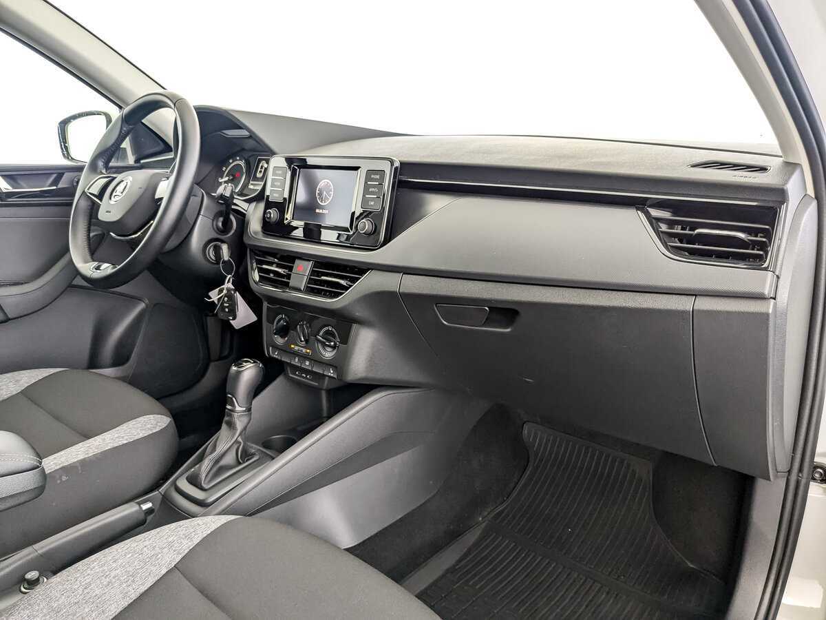 Купить Skoda Rapid с пробегом. Фото: #8