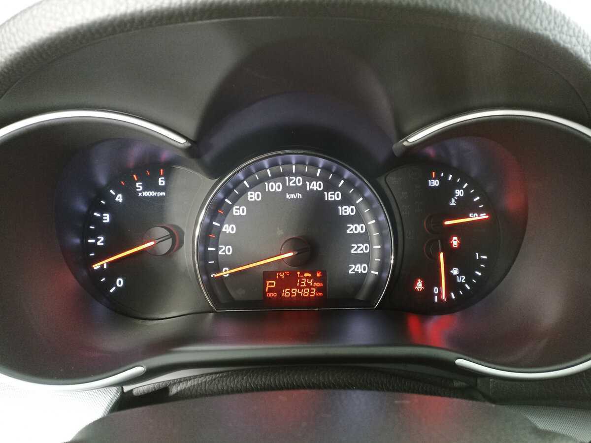 Купить Kia Sorento с пробегом. Фото: #9