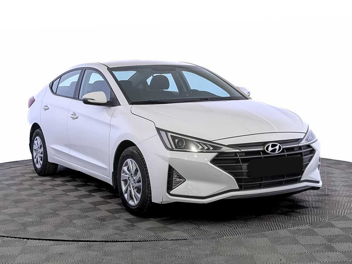 Купить Hyundai Elantra с пробегом. Фото: #2