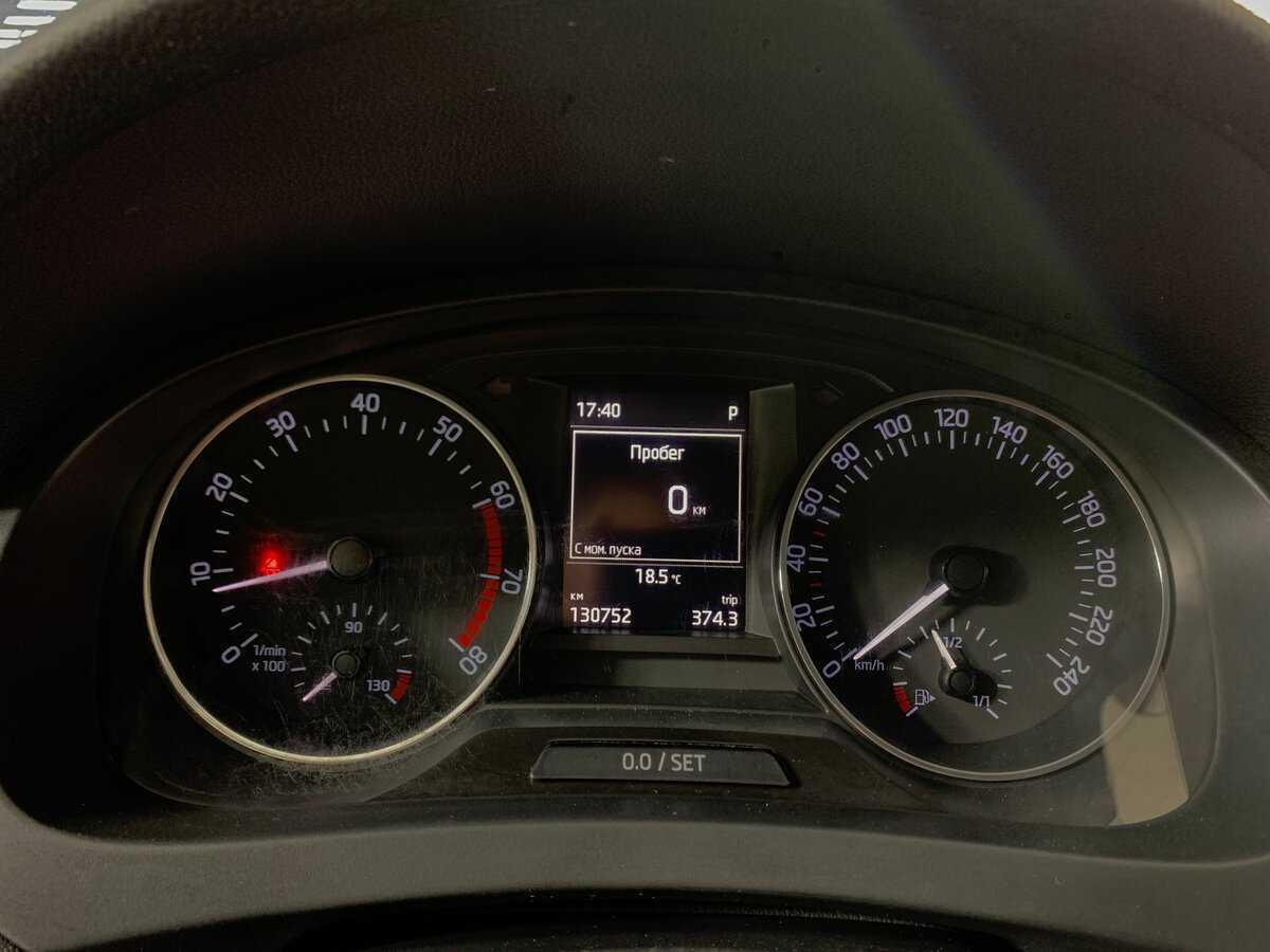 Купить Skoda Rapid с пробегом. Фото: #13