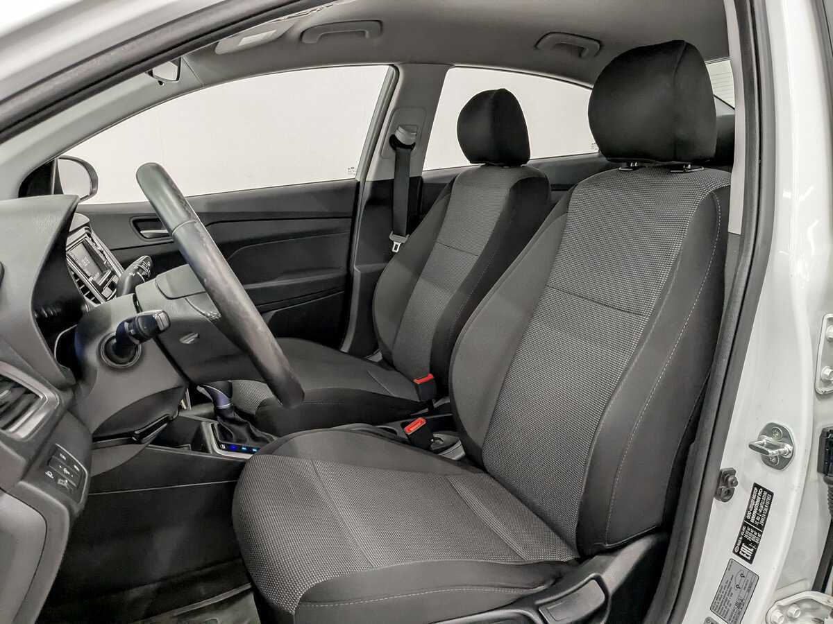 Купить Hyundai Solaris с пробегом. Фото: #17