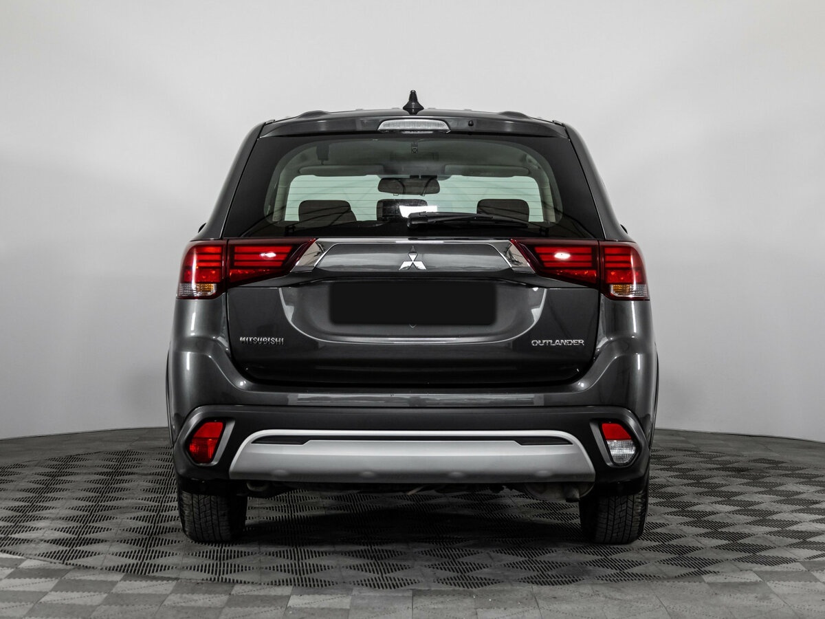 Купить Mitsubishi Outlander с пробегом. Фото: #4