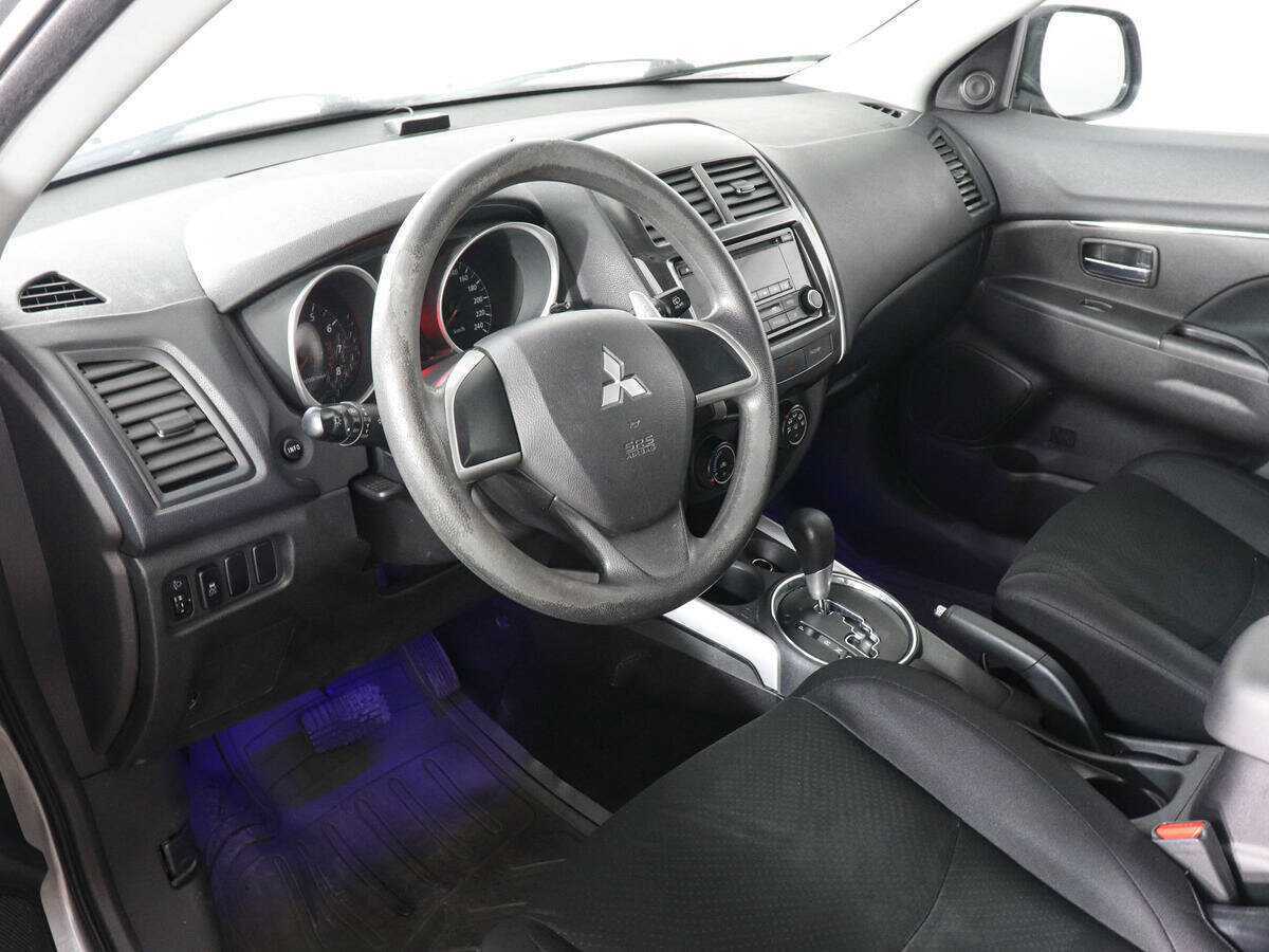 Купить Mitsubishi ASX с пробегом. Фото: #8