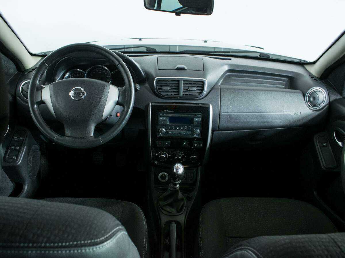 Купить Nissan Terrano с пробегом. Фото: #11