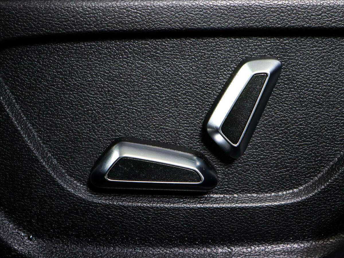 Купить Geely Coolray с пробегом. Фото: #20