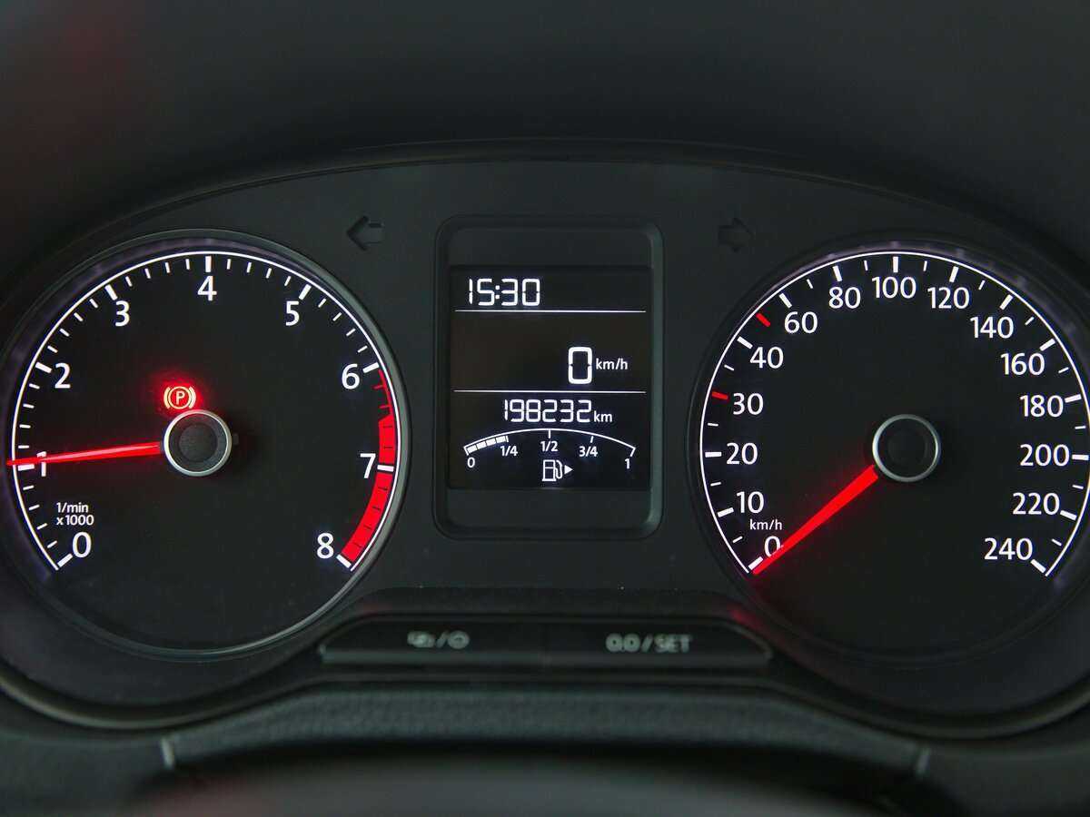 Купить Volkswagen Polo с пробегом. Фото: #8