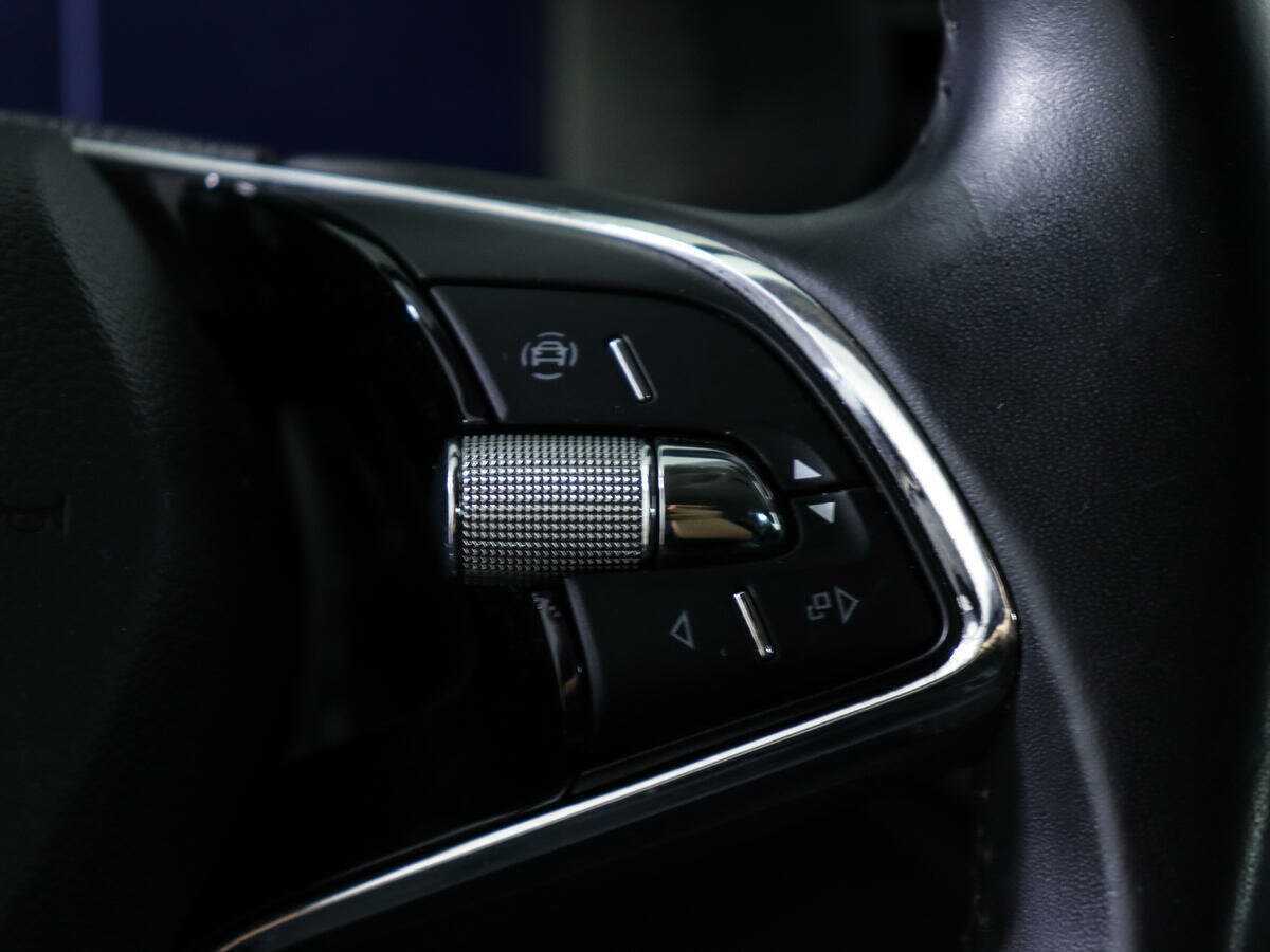 Купить Skoda Rapid с пробегом. Фото: #18