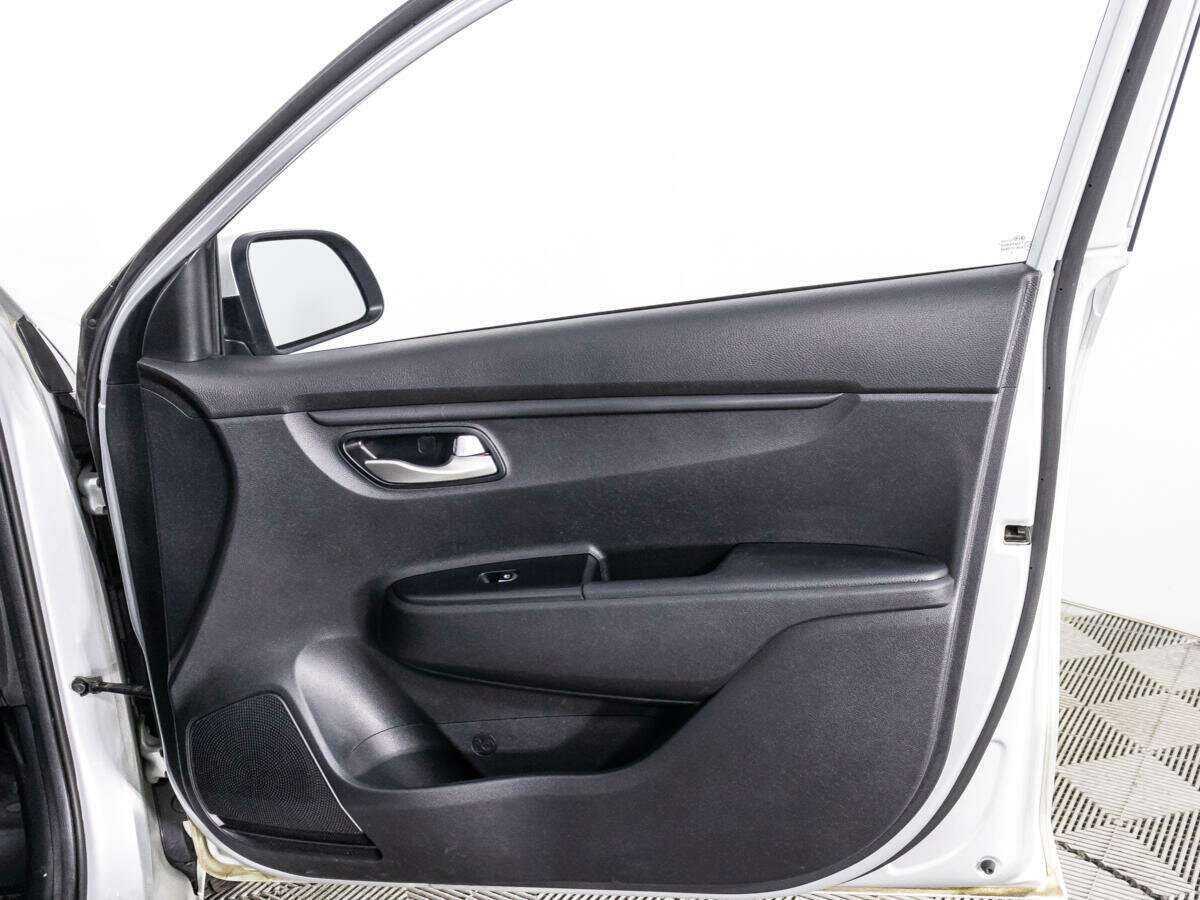 Купить Kia Rio с пробегом. Фото: #28