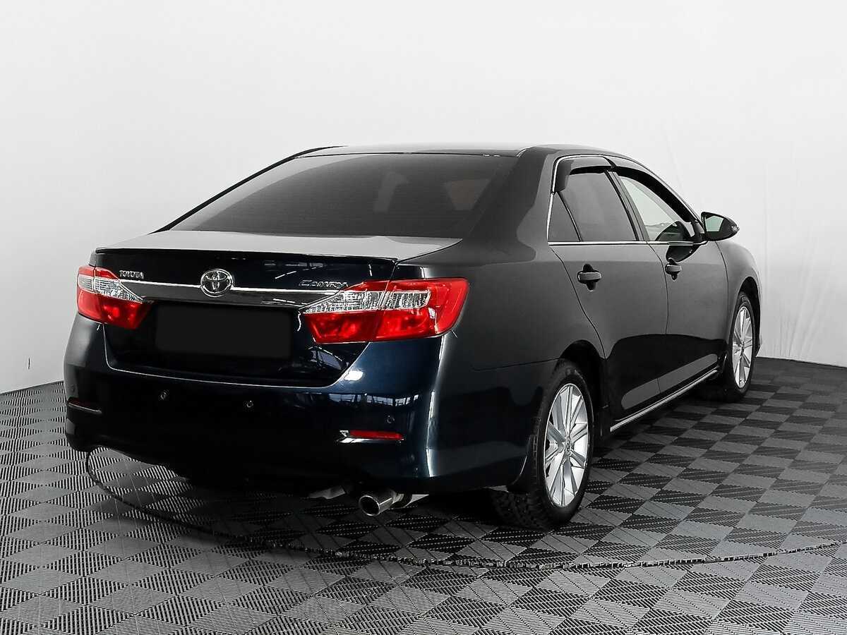 Купить Toyota Camry с пробегом. Фото: #3