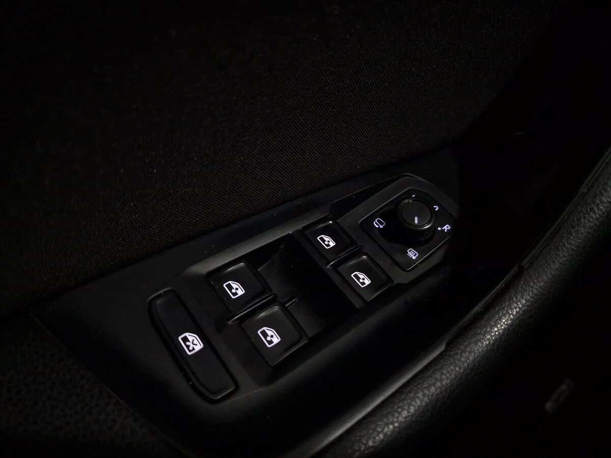 Купить Volkswagen Passat с пробегом. Фото: #11