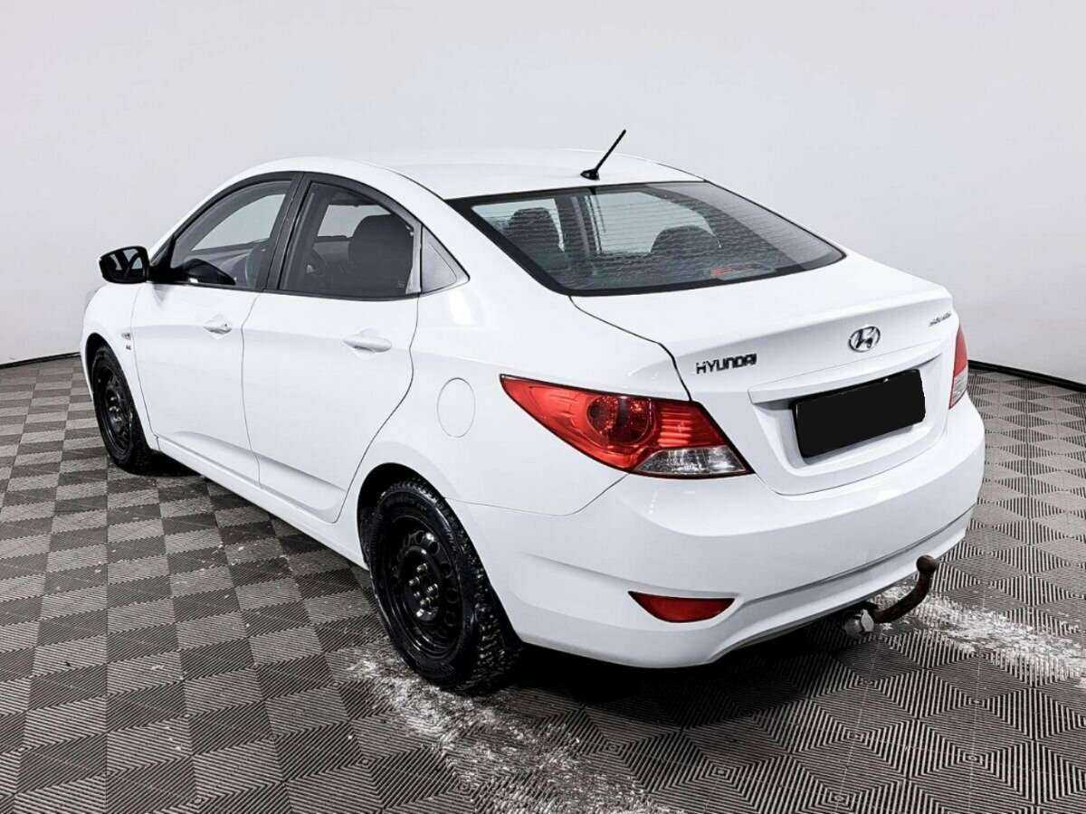 Купить Hyundai Solaris с пробегом. Фото: #6