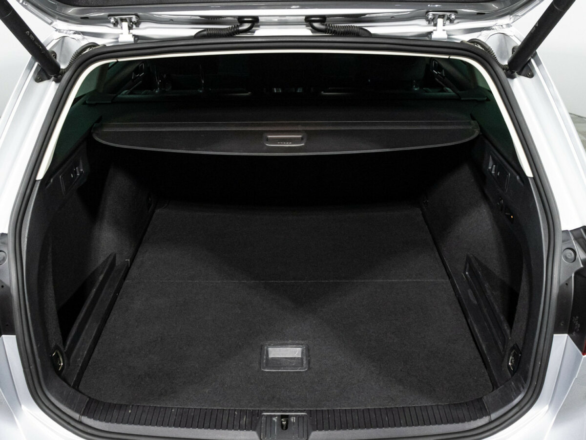 Купить Volkswagen Passat с пробегом. Фото: #20