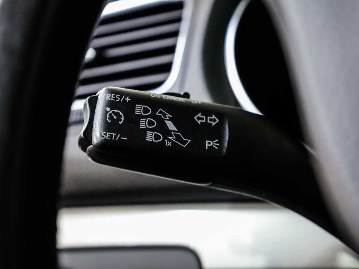 Купить Volkswagen Golf с пробегом. Фото: #15