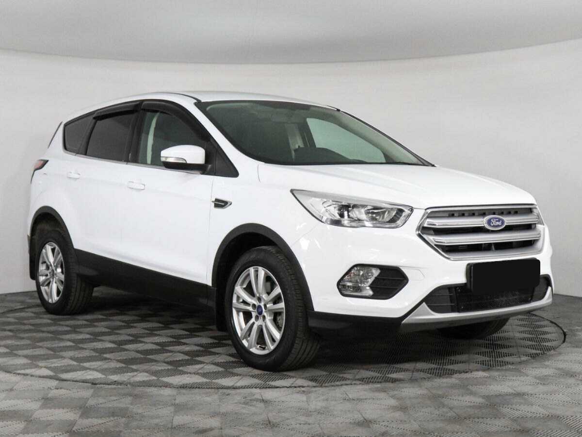 Купить Ford Kuga с пробегом. Фото: #2
