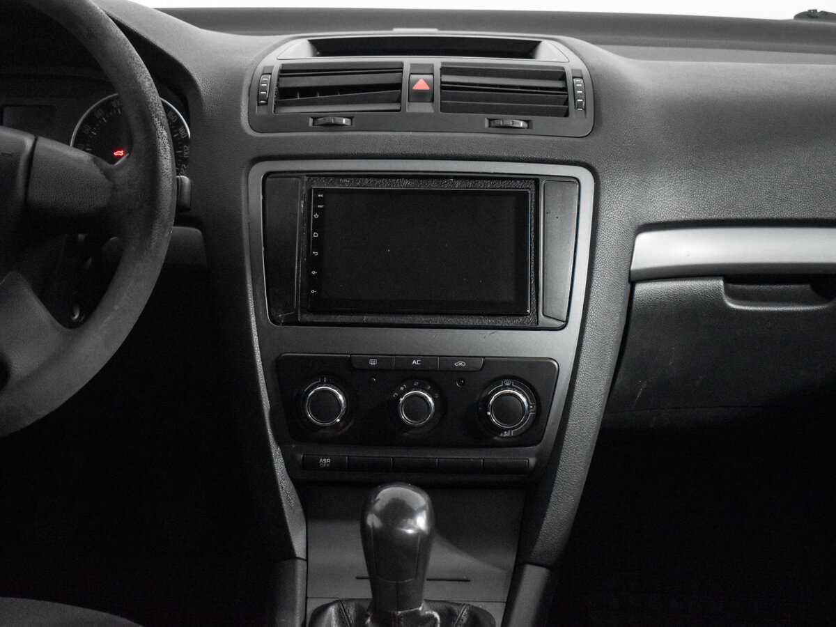 Купить Skoda Octavia с пробегом. Фото: #12
