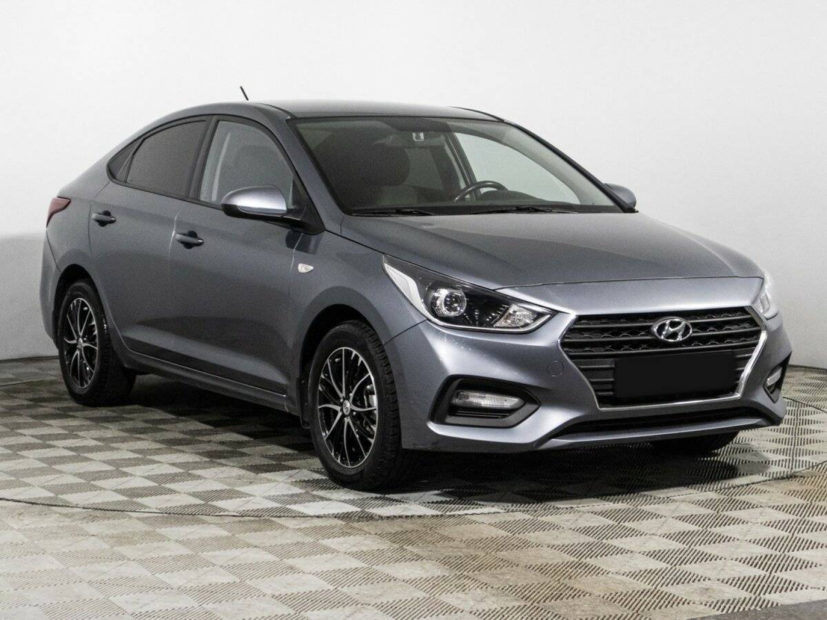 Купить Hyundai Solaris с пробегом. Фото: #2