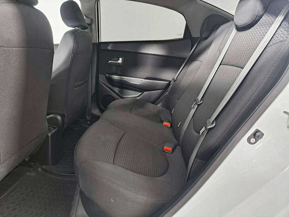 Купить Kia Rio с пробегом. Фото: #11