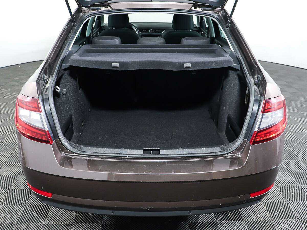 Купить Skoda Octavia с пробегом. Фото: #8