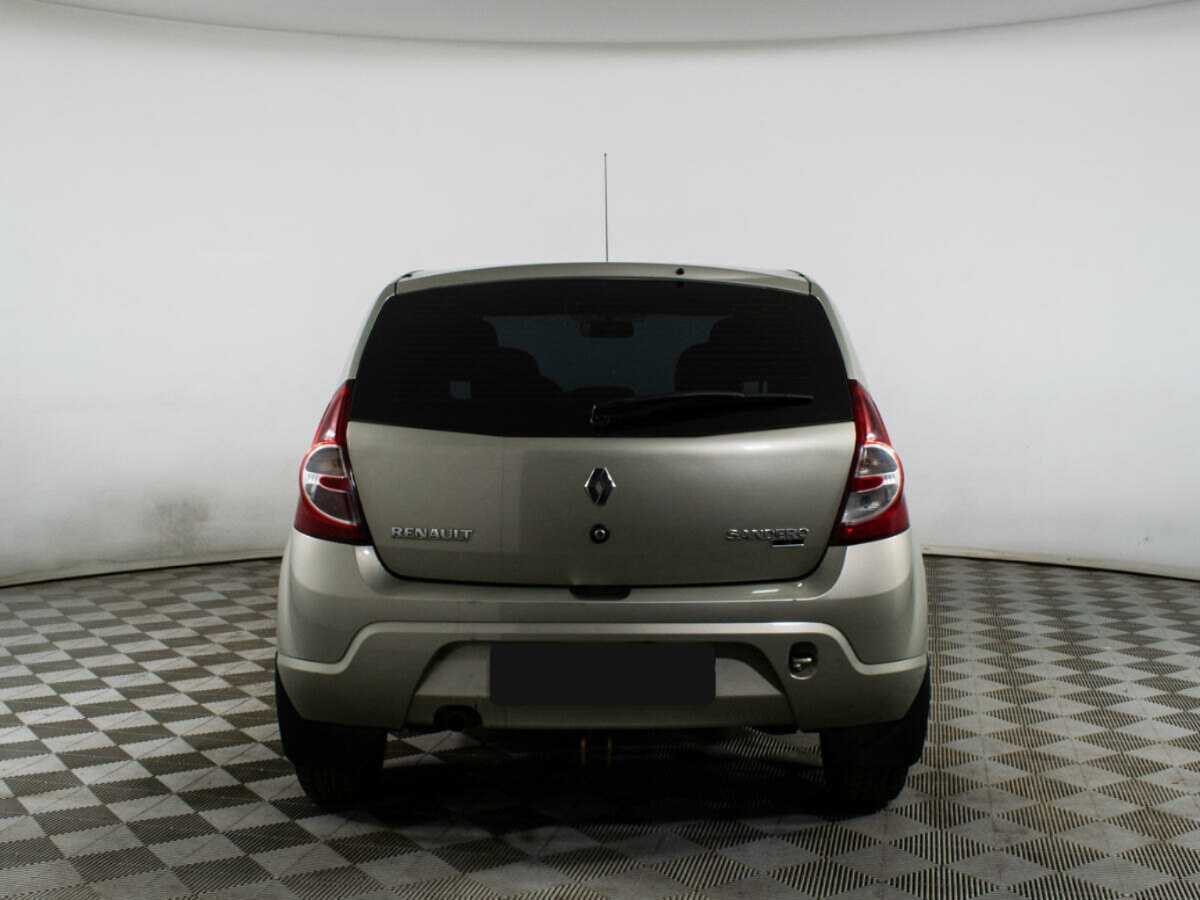 Купить Renault Sandero с пробегом. Фото: #4