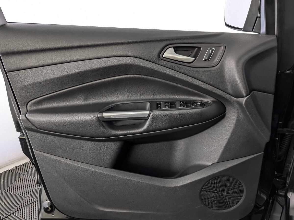 Купить Ford Kuga с пробегом. Фото: #13